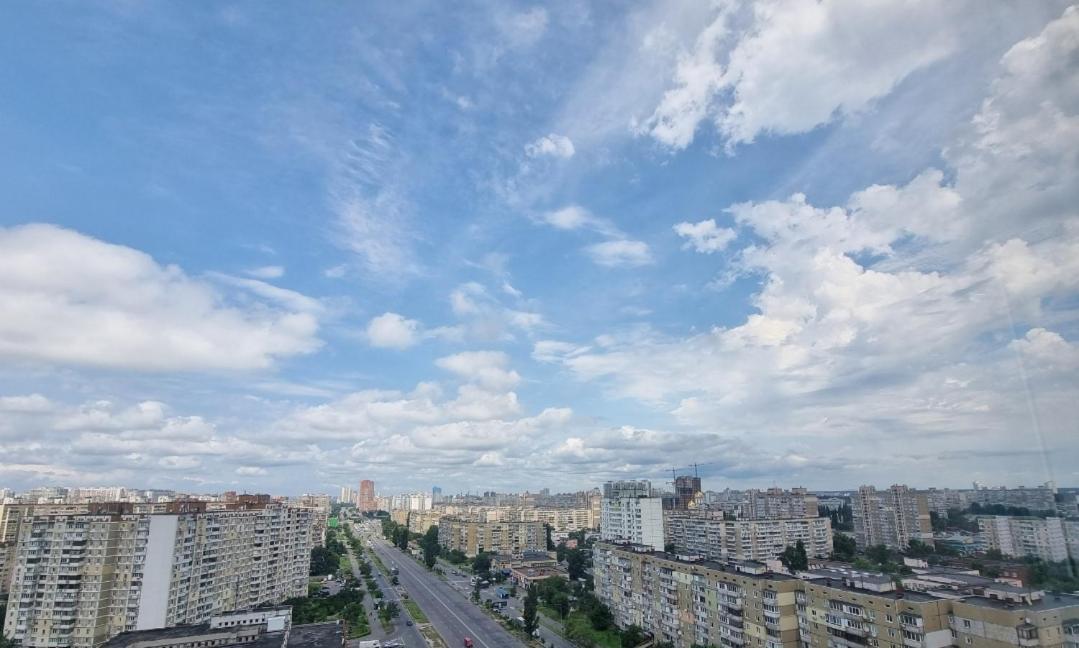 Квартира Метро Харківська, Позняки Жк Лебединий Kyiv Exterior photo