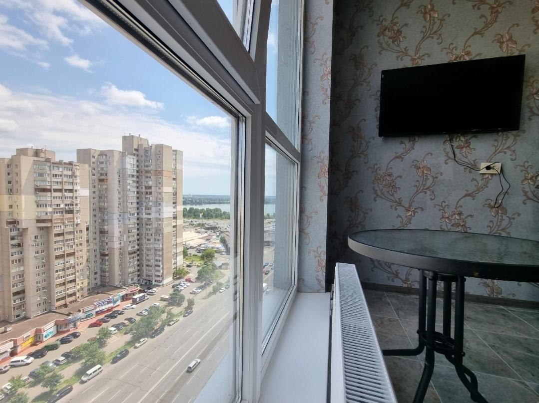 Квартира Метро Харківська, Позняки Жк Лебединий Kyiv Exterior photo
