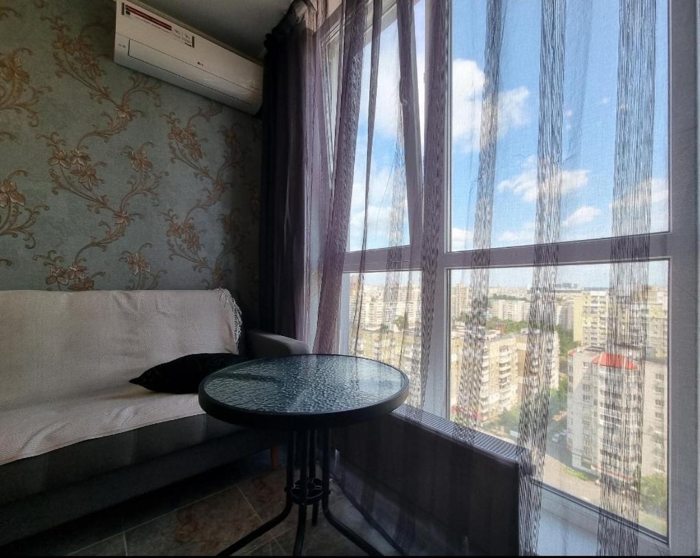 Квартира Метро Харківська, Позняки Жк Лебединий Kyiv Exterior photo
